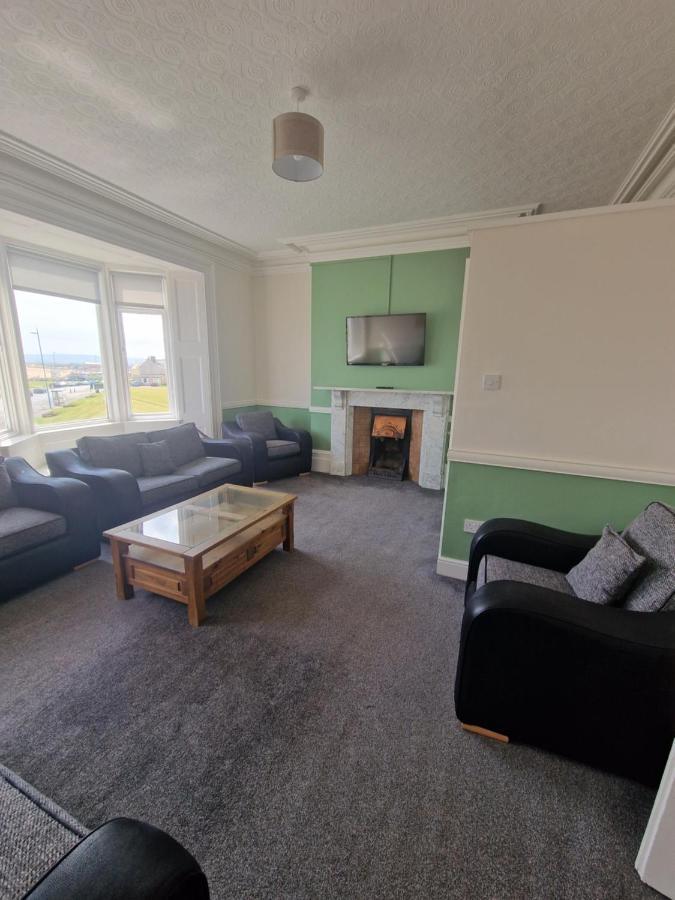 2 The Green, Exceptional Large House, Sea Views Loads Of Bathrooms Seaton Carew Dış mekan fotoğraf