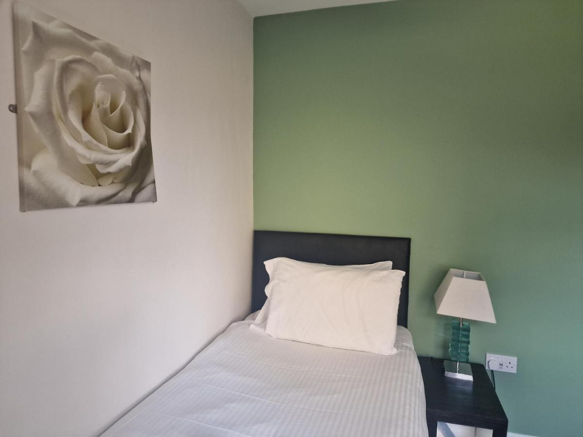 2 The Green, Exceptional Large House, Sea Views Loads Of Bathrooms Seaton Carew Dış mekan fotoğraf