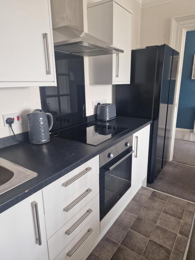 2 The Green, Exceptional Large House, Sea Views Loads Of Bathrooms Seaton Carew Dış mekan fotoğraf