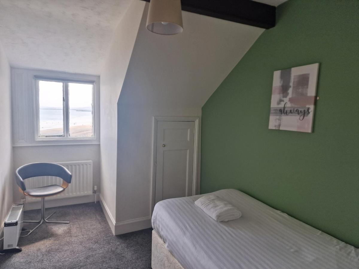 2 The Green, Exceptional Large House, Sea Views Loads Of Bathrooms Seaton Carew Dış mekan fotoğraf