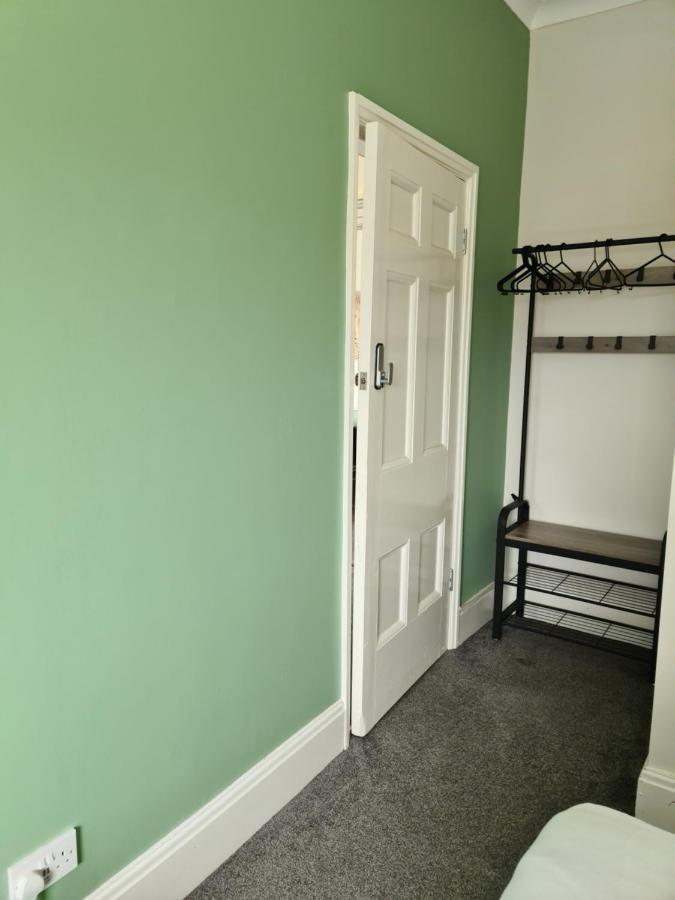 2 The Green, Exceptional Large House, Sea Views Loads Of Bathrooms Seaton Carew Dış mekan fotoğraf